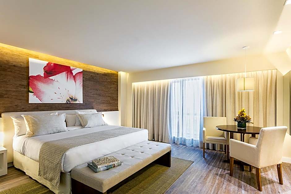 Photo 1 of 6 of Deluxe 1 King Bed, Whirlpool