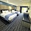 Oyster Bay Inn & Suites