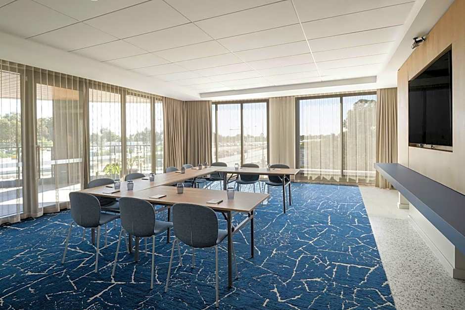 Courtyard by Marriott Perth, Murdoch