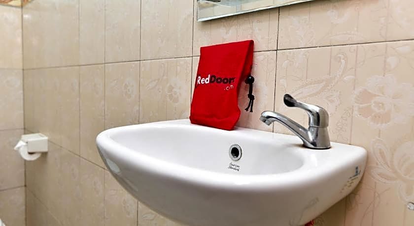 RedDoorz Plus @ Singaraja
