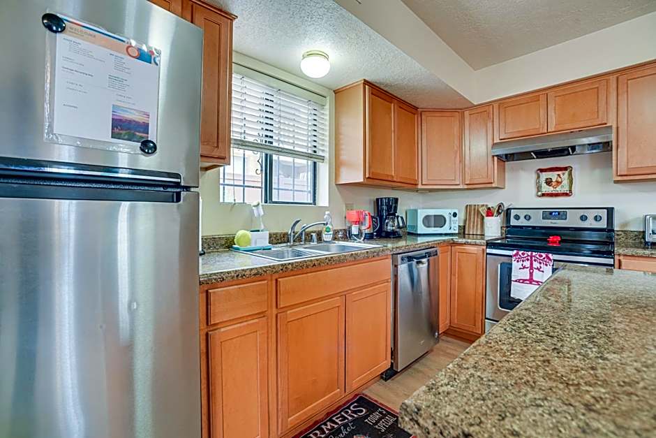 Albuquerque Getaway with Sandia Mountain Views!