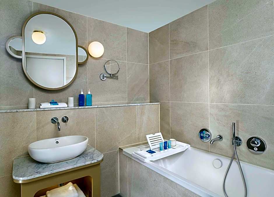 art'otel London Battersea Power Station, Powered by Radisson Hotels