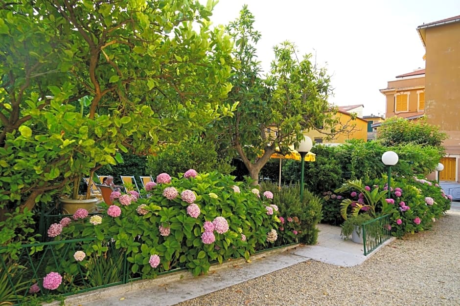 Hotel Villa Maria & Apartment
