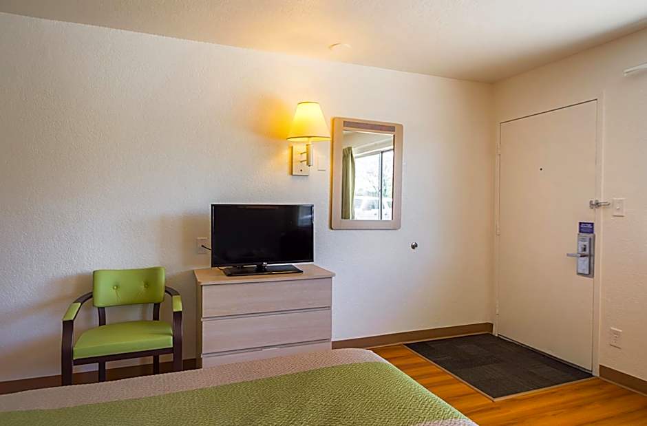 Motel 6-Pueblo, CO - I-25
