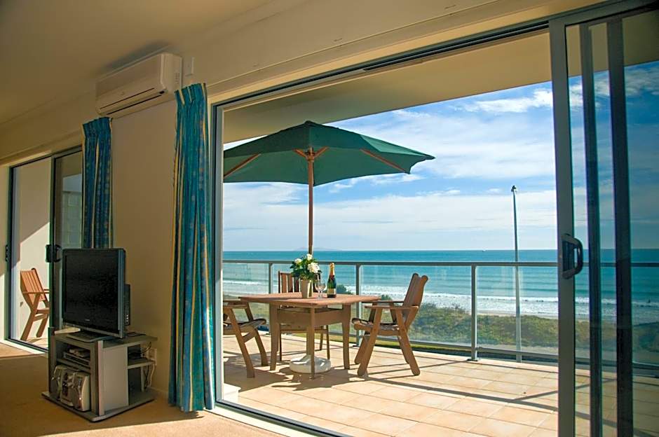 The Reef Beachfront Apartments