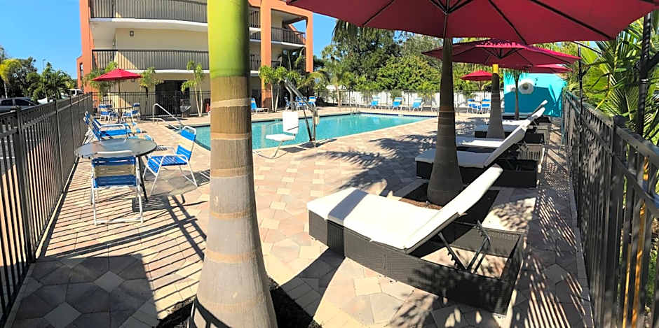 Days Inn by Wyndham Sarasota Bay