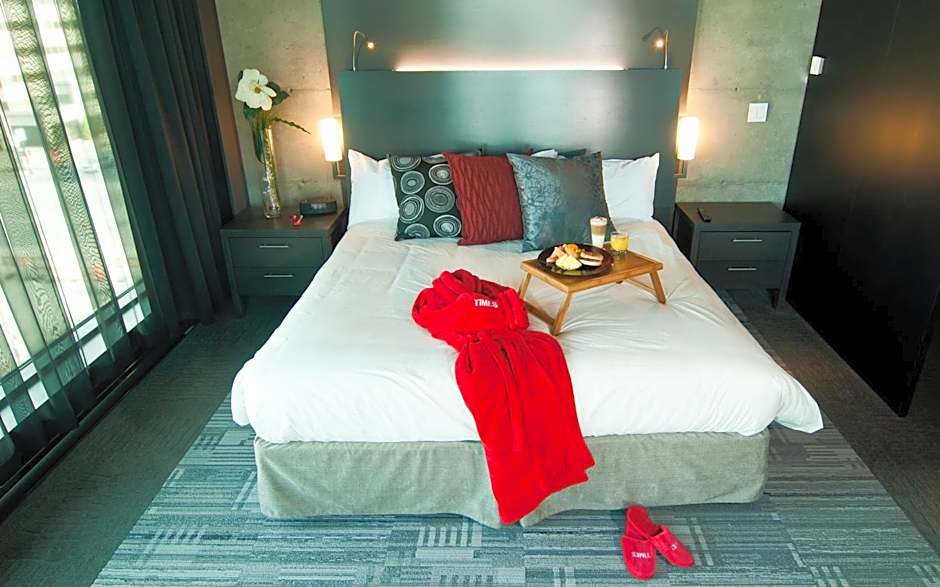 Grand Times Hotel Sherbrooke