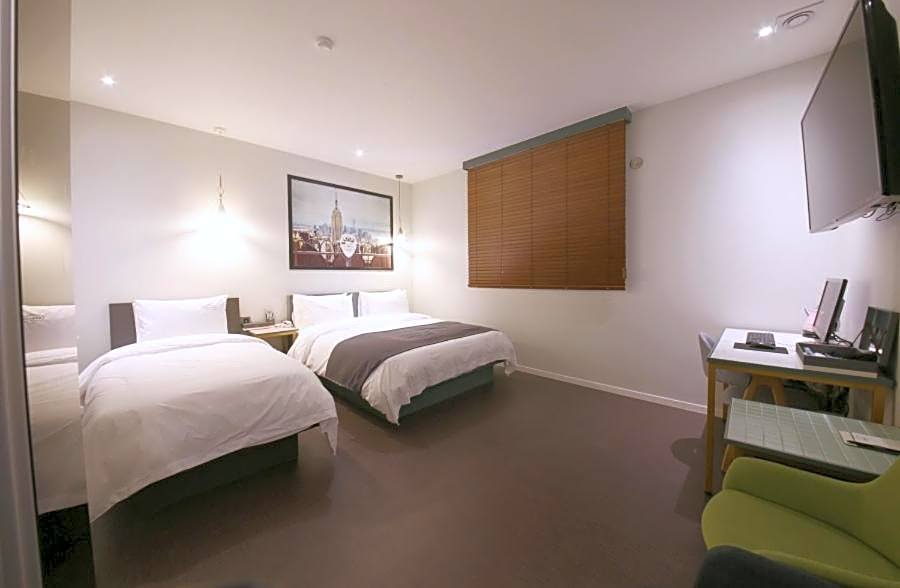 Gimhae Jangyu Stayin Hotel