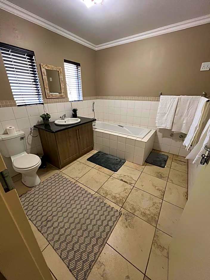 Sable Ranch Bush Lodge