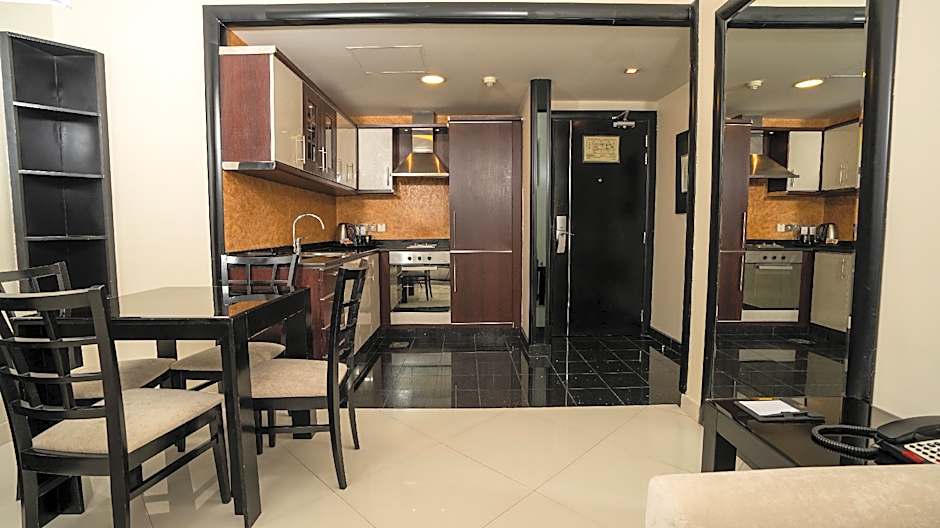 Royal Grand Suite Hotel