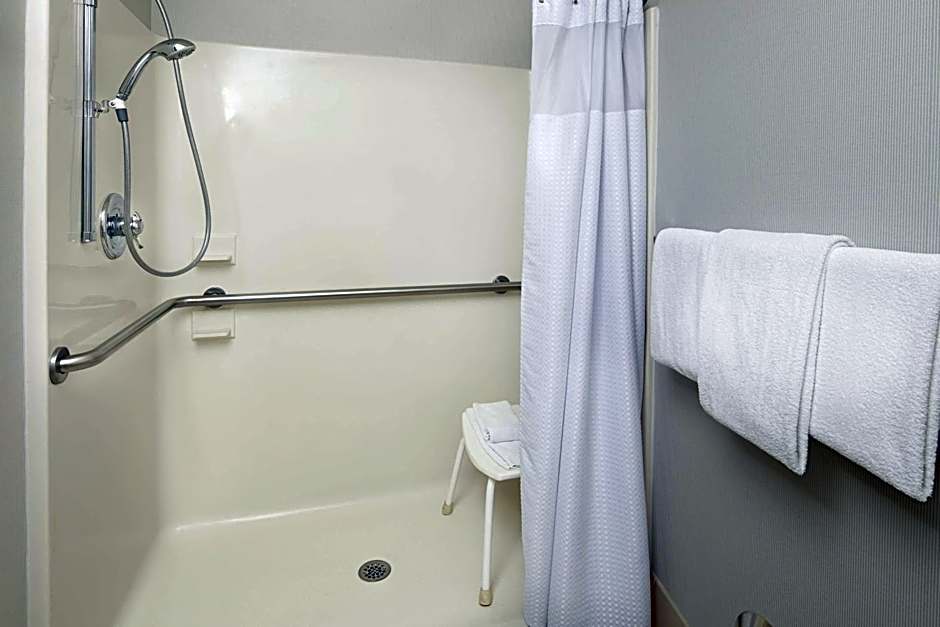 Courtyard by Marriott Newark Granville