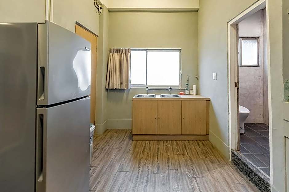 Traveller-Inn Day Moon Hotel