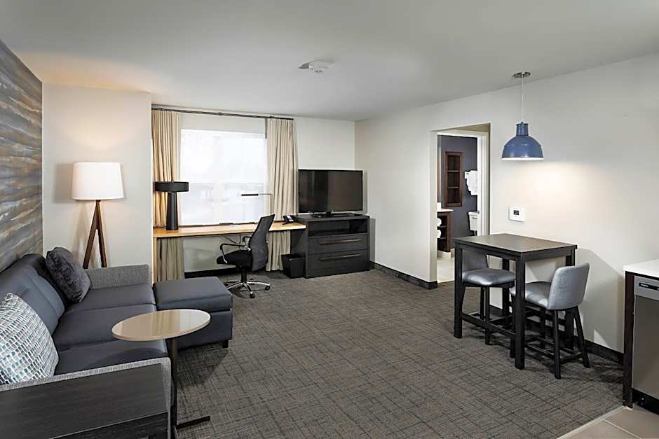 Residence Inn by Marriott Milwaukee Brookfield