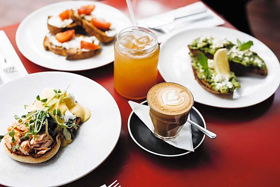 The Henry Jones Art Hotel