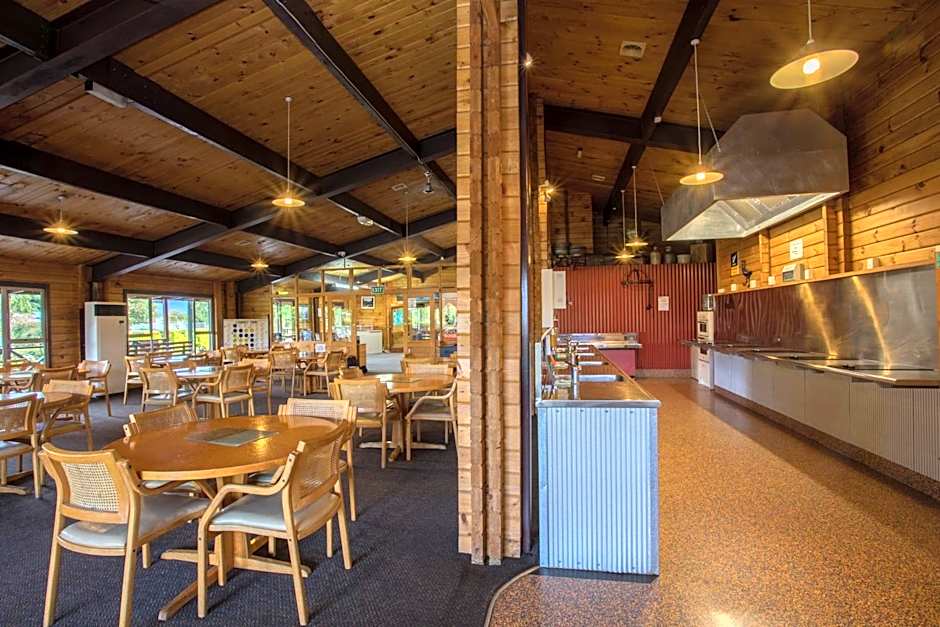 Te Anau Top 10 Holiday Park and Motels