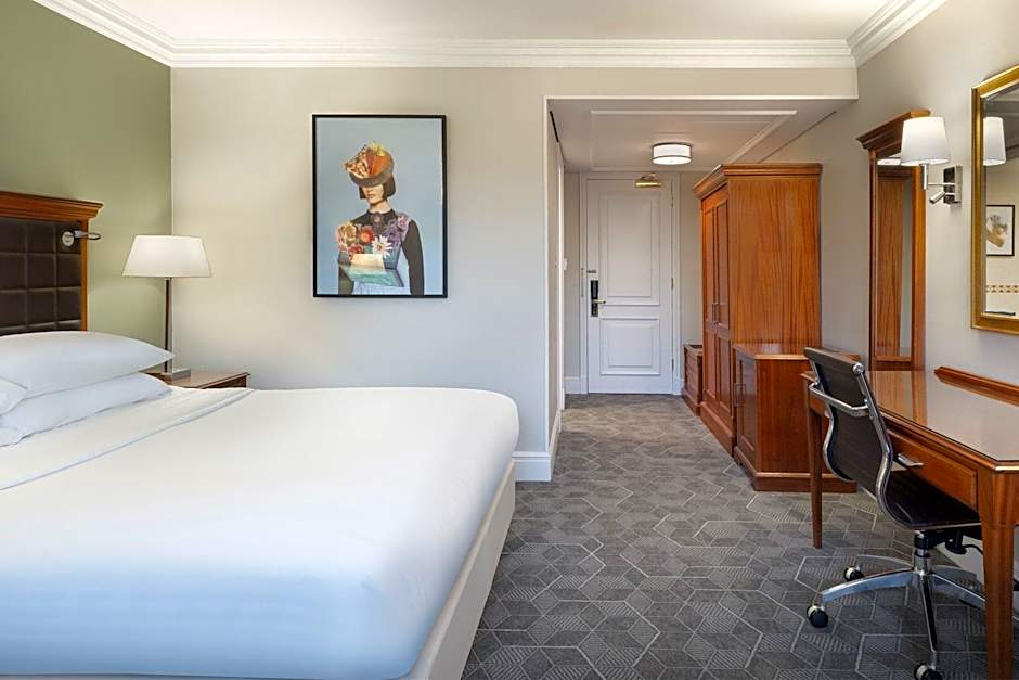 Photo 1 of 4 of Deluxe 1 Queen Bed Guestroom