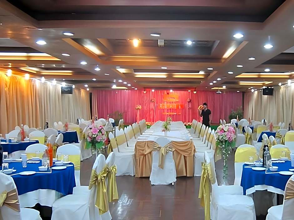 Lopburi Inn Hotel