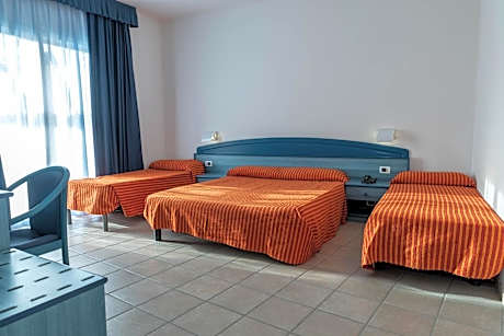 Plus Triple Room (2 Adults + 2 Children)