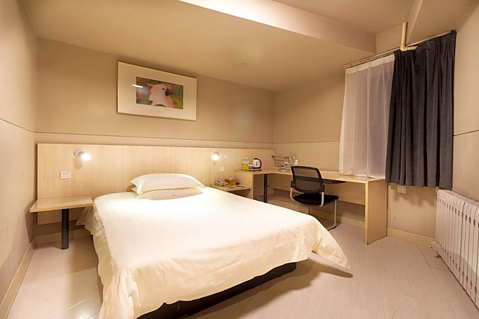 Jinjiang Inn Anshan Thriving Square