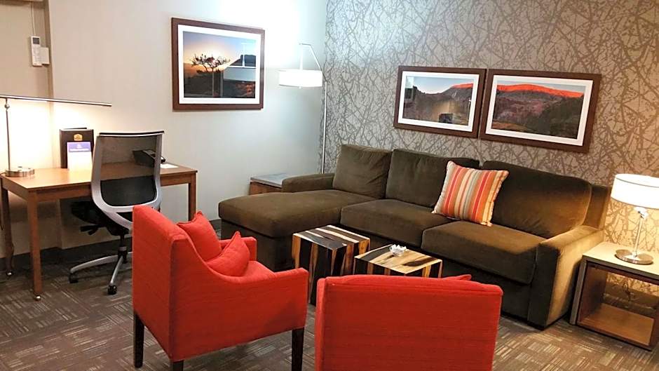 Best Western Plus Cottontree Inn
