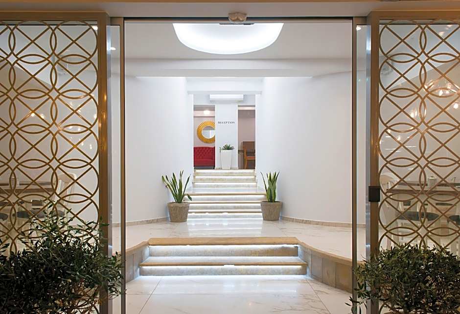 Camelot Royal Beds by Checkin