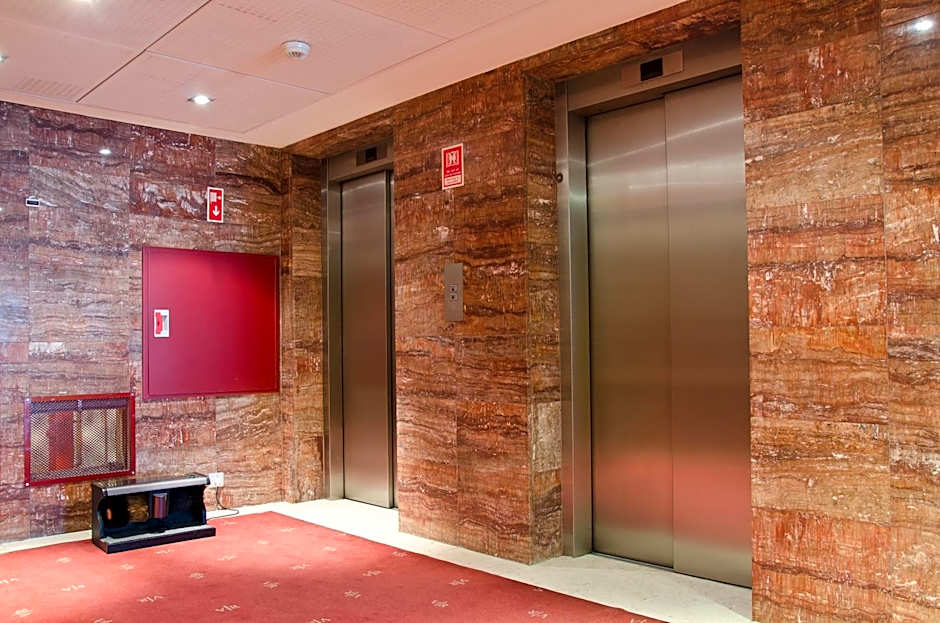 VIP Executive Entrecampos - Hotel & Conference