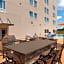 La Quinta Inn & Suites by Wyndham Brunswick/Golden Isles