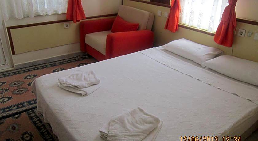 Hotel Red Rose