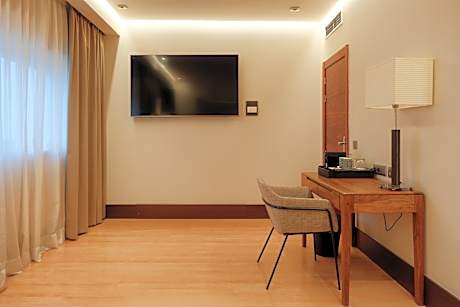 Master Suite Deluxe
