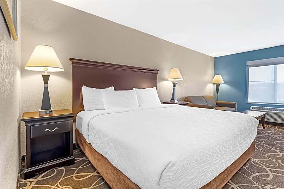 Best Western Plus Eau Claire Conference Center