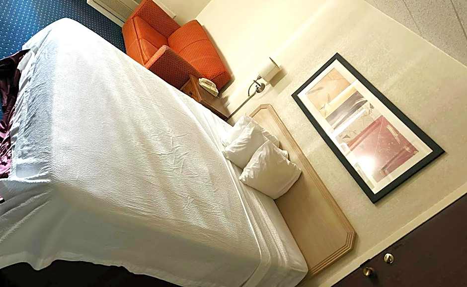 Blue Way Inn & Suites La Crosse