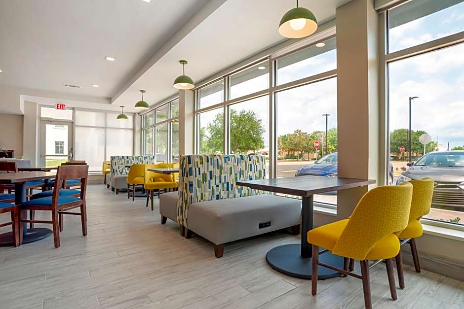 Comfort Inn & Suites