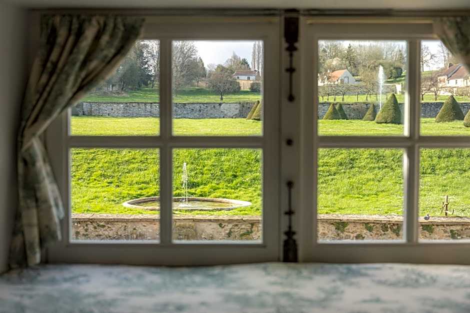 Le Chateau D'Etoges - Les Collectionneurs