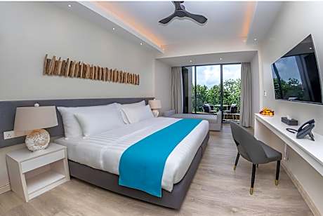 Sky Beach Dhiffushi Maldives