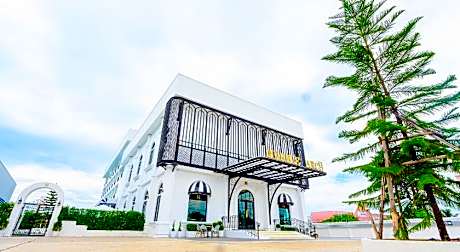 Marble Arch De Loei Hotel