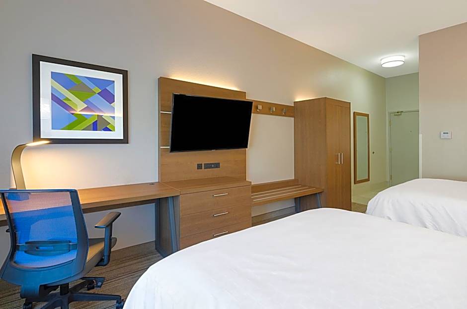 Holiday Inn Express Hotel & Suites Weston By IHG