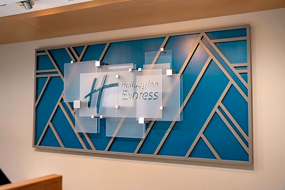 Holiday Inn Express Hotel & Suites West Chester By IHG