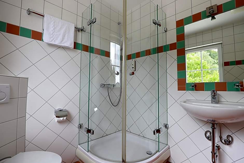 Hofgut Langenborn Wohnen auf Zeit möblierte Apartments Aschaffenburg Alzenau Frankfurt