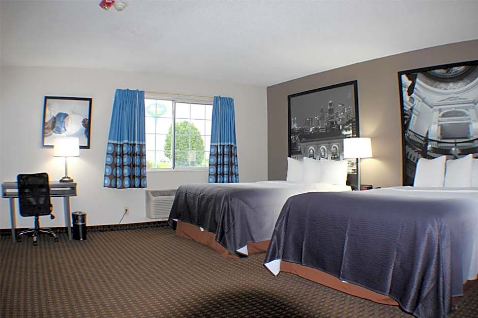 Photo 1 of 8 of Deluxe 2 Queen Beds