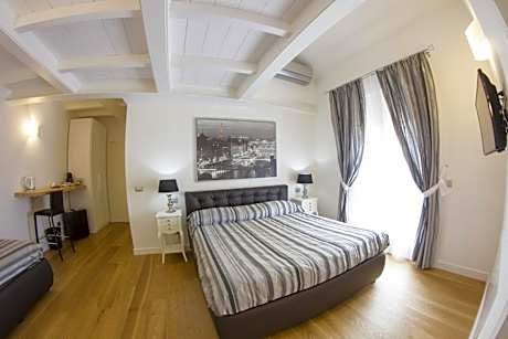 Comfort Triple Room with Shower