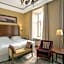 Grand Hotel Vilnius, Curio Collection by Hilton