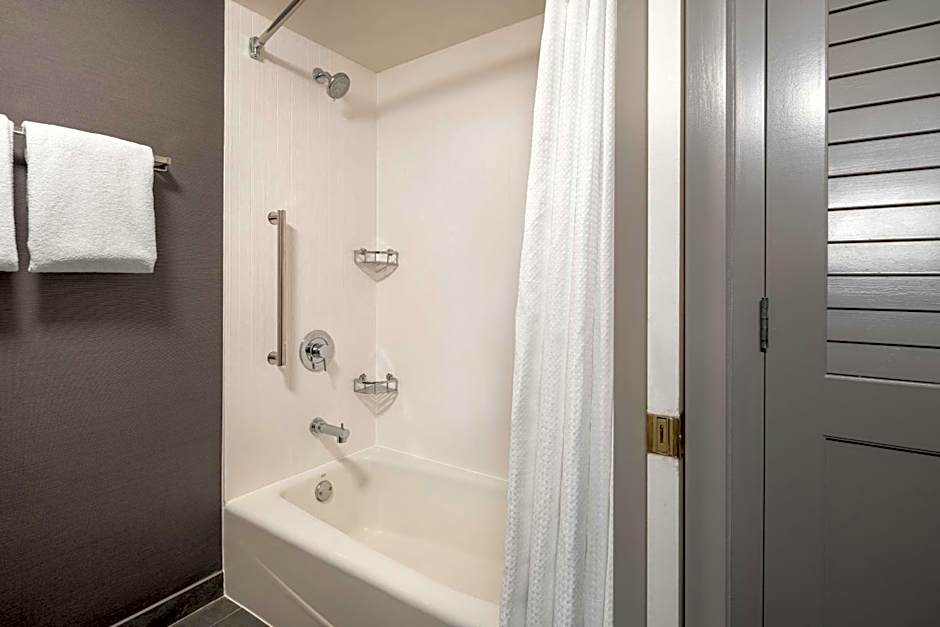 Courtyard by Marriott Seattle Southcenter