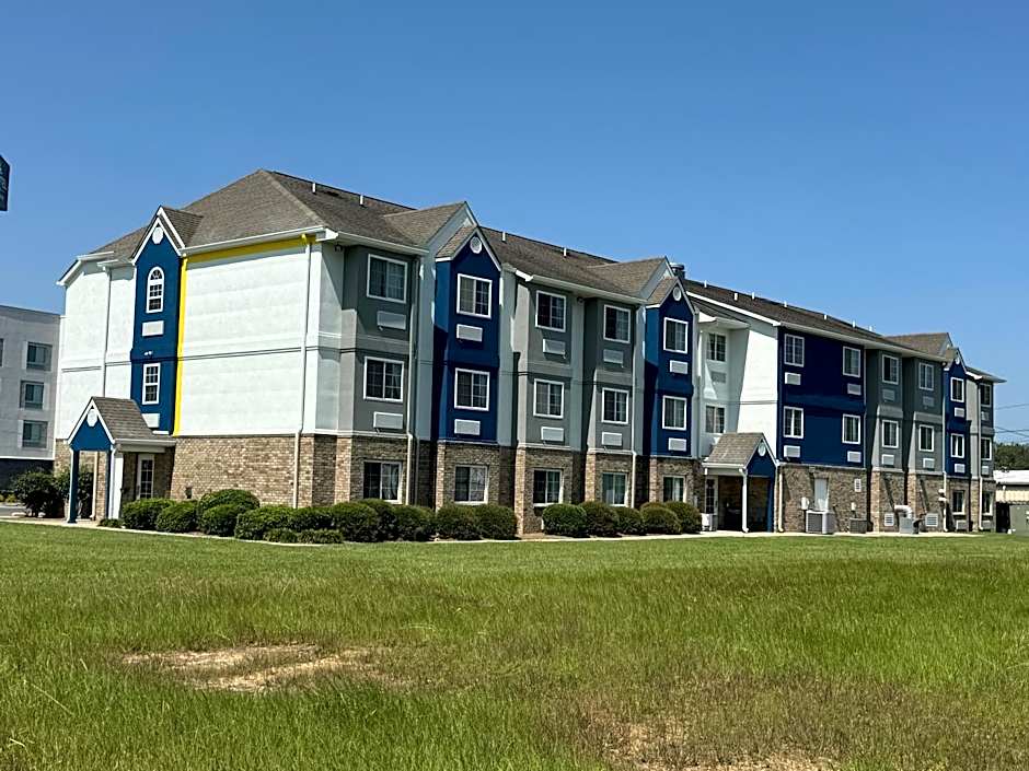 Microtel Inn & Suites By Wyndham Albertville