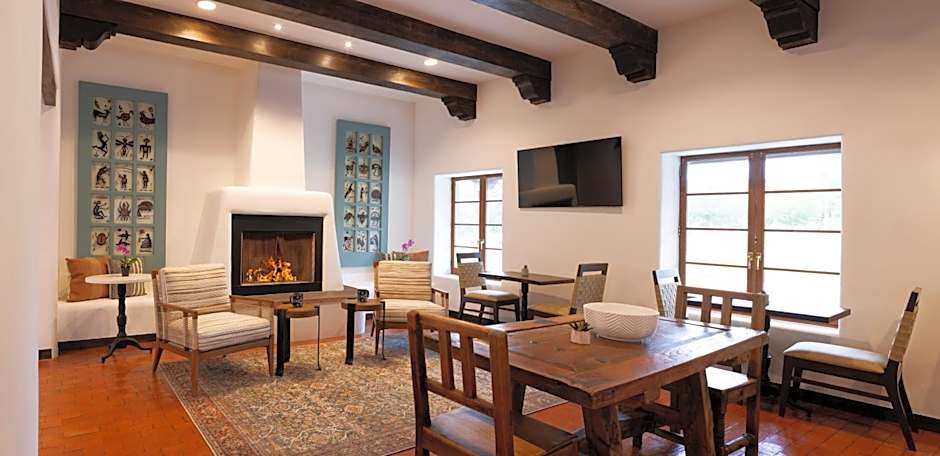 Piñon Court by La Fonda