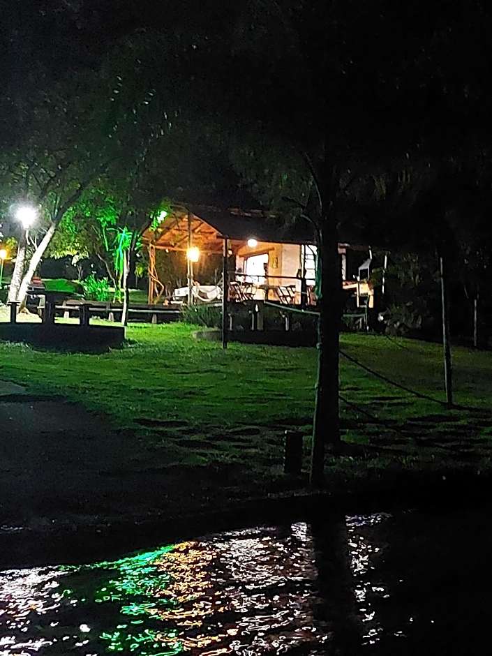 Espelho D'Água Pousada - Capitólio