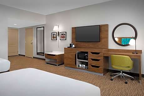 Queen Room with Two Queen Beds - Hearing Access/Non-Smoking
