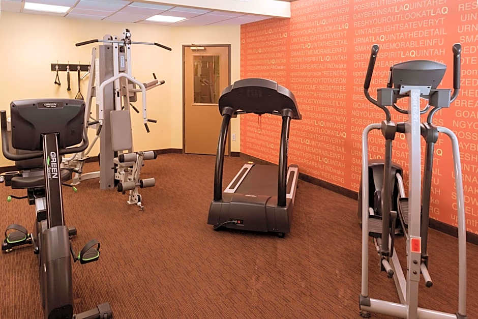 La Quinta Inn & Suites by Wyndham Atlanta Ballpark/Galleria