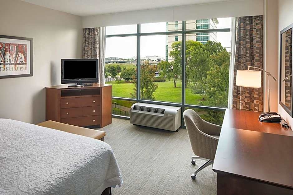 Hampton Inn By Hilton And Suites Little Rock/Downtown