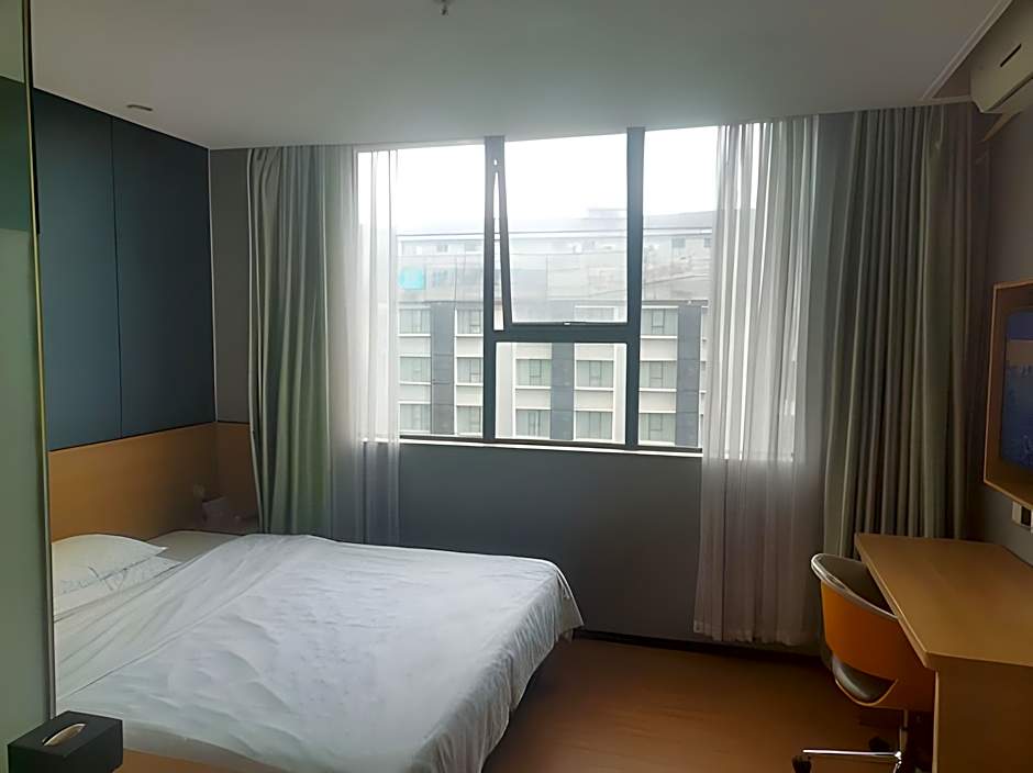 7 Days Inn Guilin Xing'an Lemandi