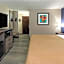 Baymont by Wyndham Laredo